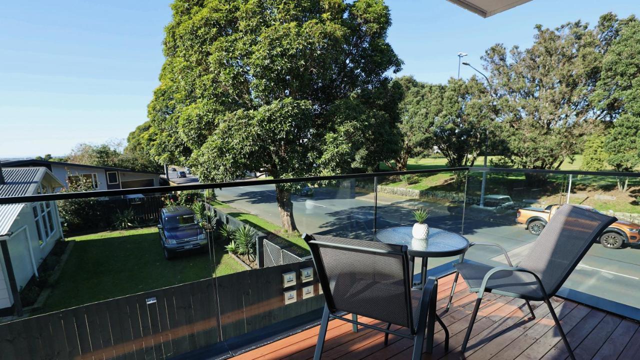 Appartamento Luxury Brand New Designer Living Auckland Esterno foto